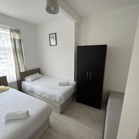 Apartament Miles 4Floor Londyn Zewnętrze zdjęcie
